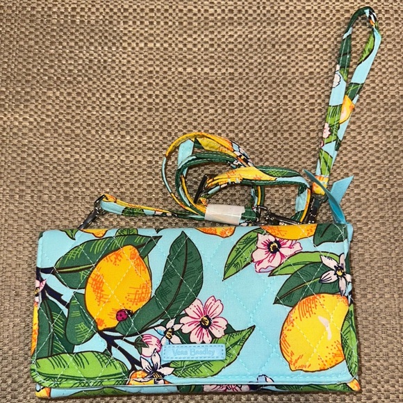 Vera Bradley Lemon Grove All-in-One Wristlet/Wallet/Crossbody Bag - Picture 4 of 8